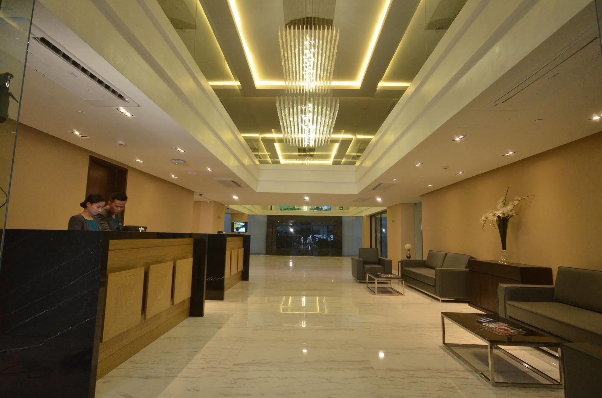 จินเจียง อินน์ - มากาตี  Makati City ภายนอก รูปภาพ